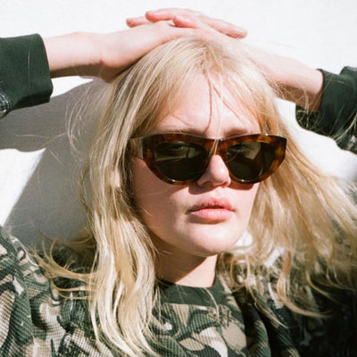 Epøkhe Candy Sunglasses - Tortoise Polished / Green