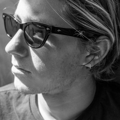 Epøkhe Veil Sunglasses - Black Polished / Black