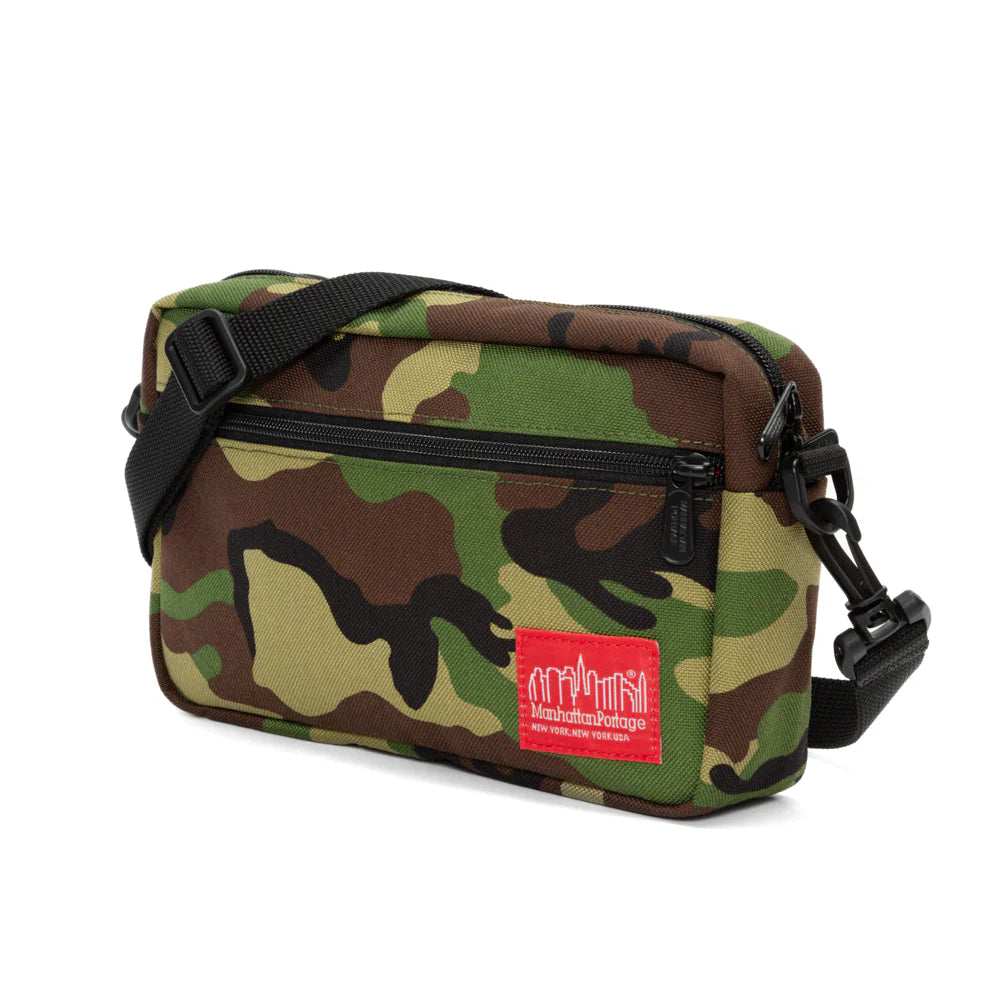 Manhattan Portage Jogger (L) Jpn Camo — angle view