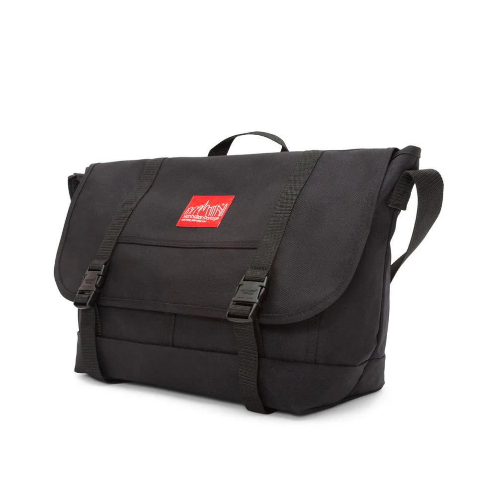 Manhattan Portage NY Messenger Bag Black — angle view