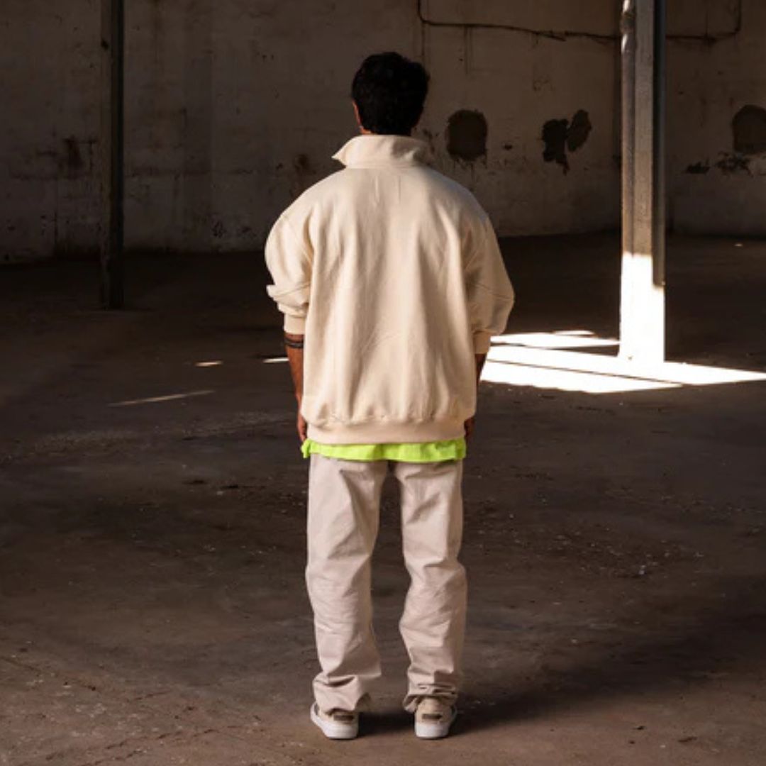 Latitud Fuego Vintage Zip Sweater Beige — worn view