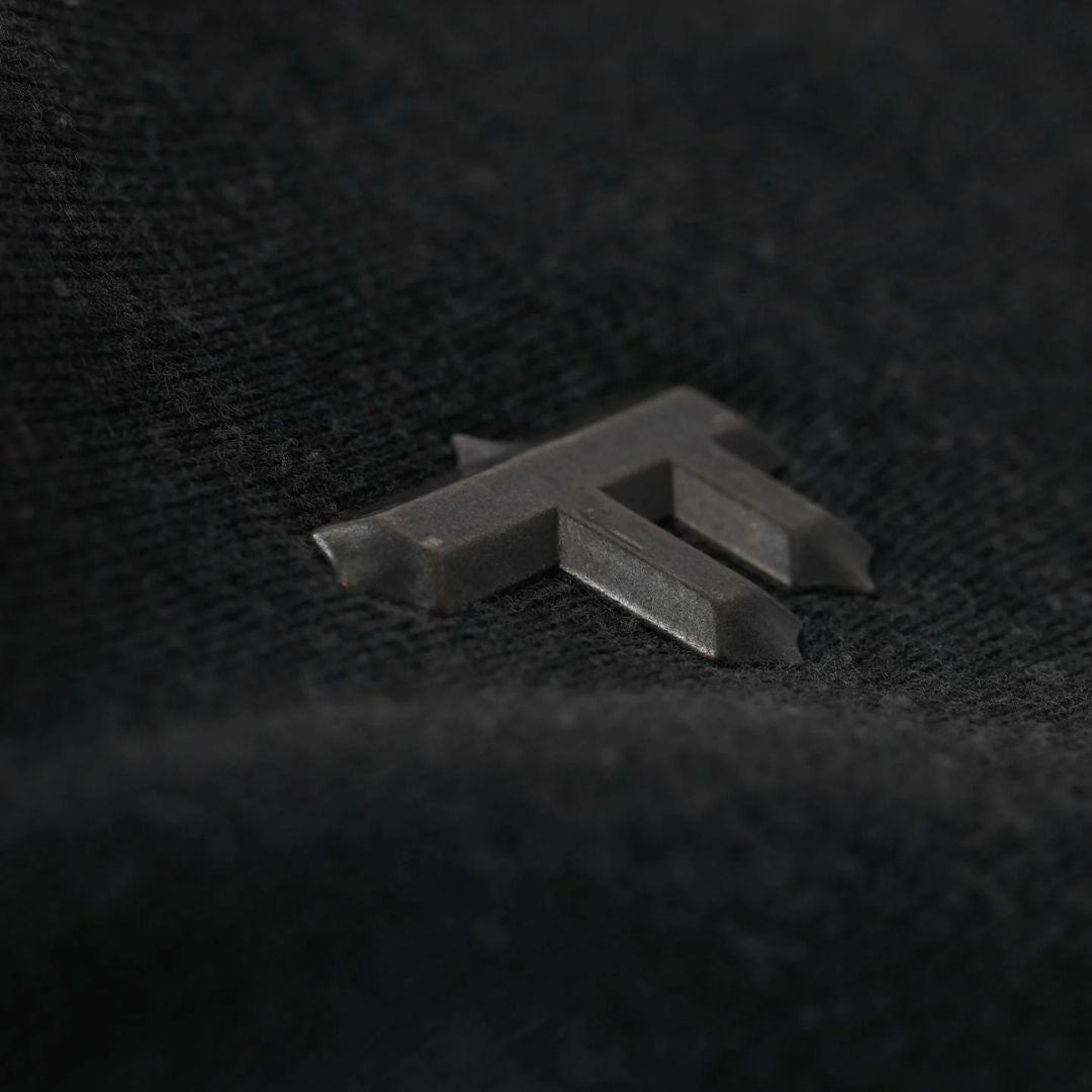 Former Metal F Crew Neck - Black
