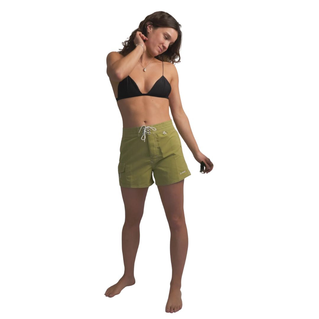 La Reina Green Aceituna Boardshort — lifestyle view
