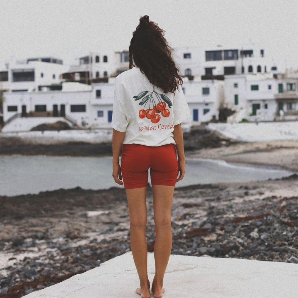 Latitud Fuego Cherries T-Shirt Ecru — lifestyle shot 2