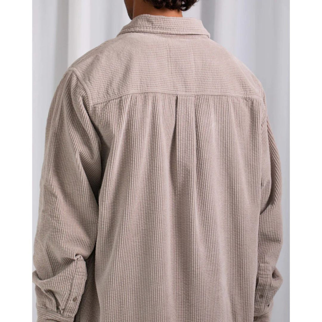 Latitud Fuego Corduroy Long Sleeve Shirt Jacket Topo — lifestyle shot 2