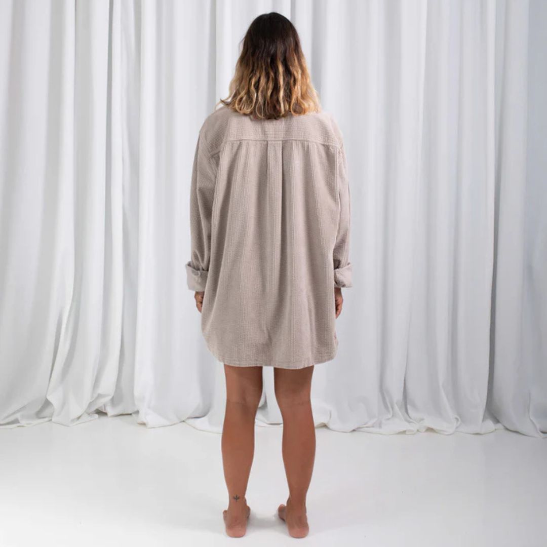 Latitud Fuego Corduroy Long Sleeve Shirt Jacket Topo — lifestyle shot