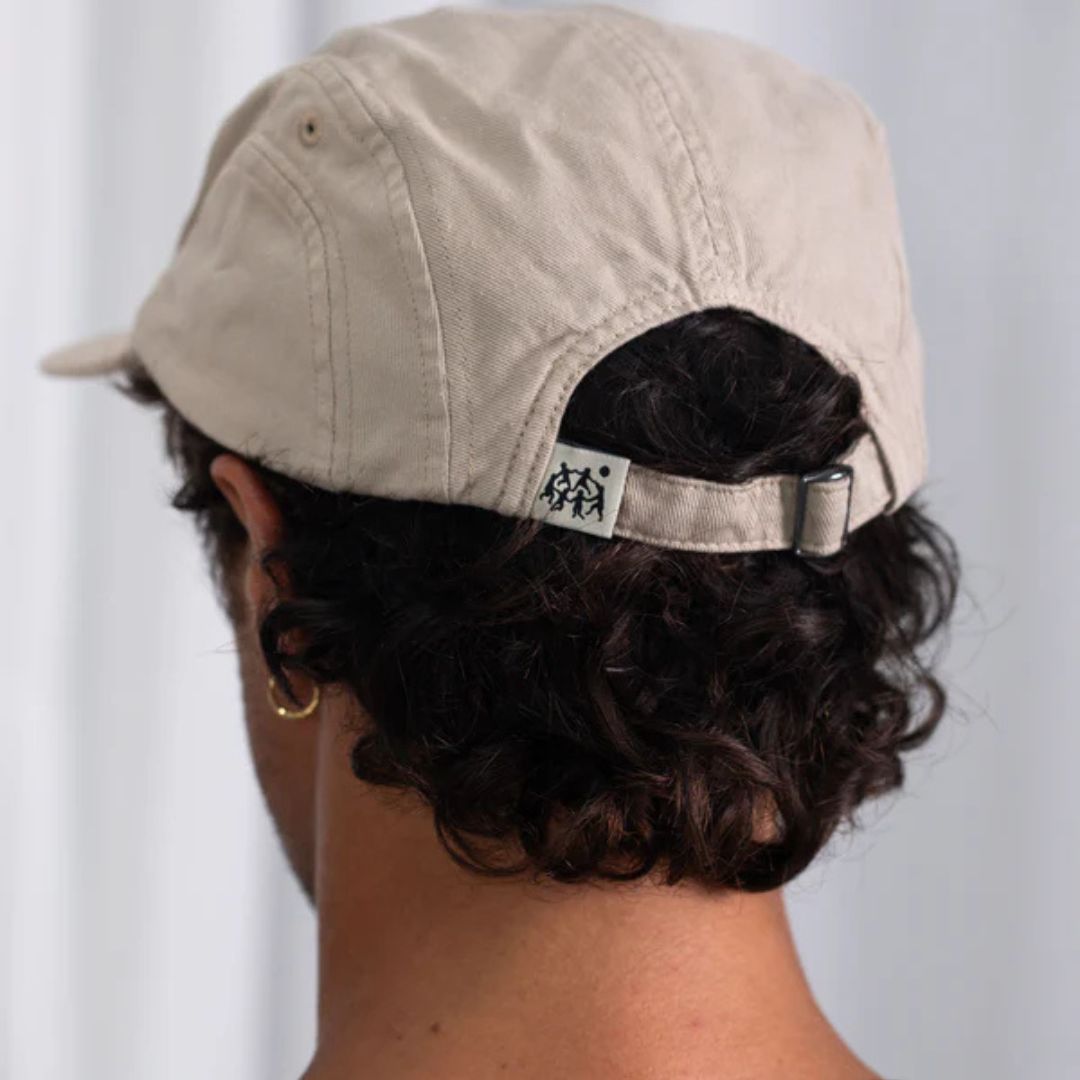 Latitud Fuego Corporate Cap Beige — detail view