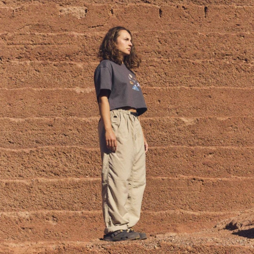 Latitud Fuego Womens Eruption Cropped T-Shirt - Anthracite