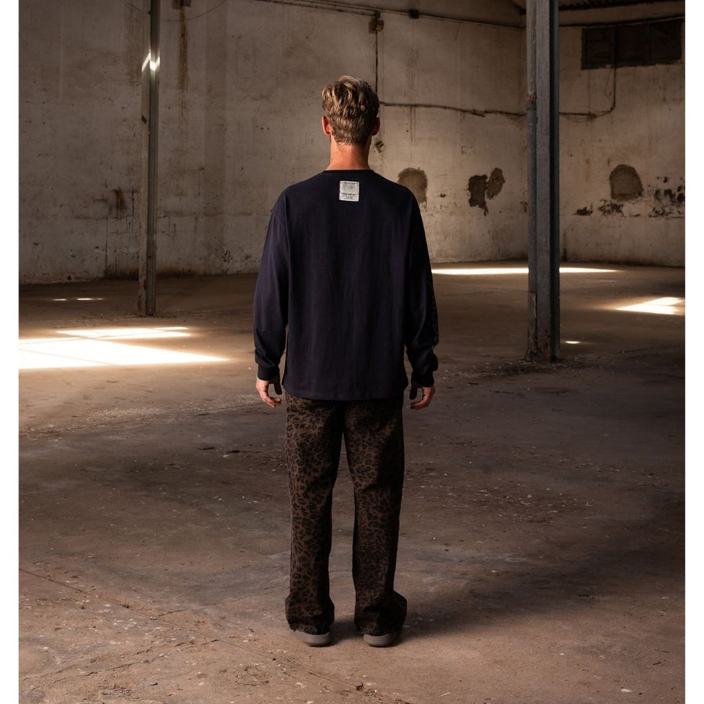 Latitud Fuego Long Sleeve T-Shirt Black — detail view