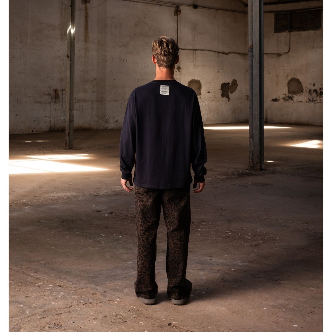 Latitud Fuego Long Sleeve T-Shirt Black — detail view