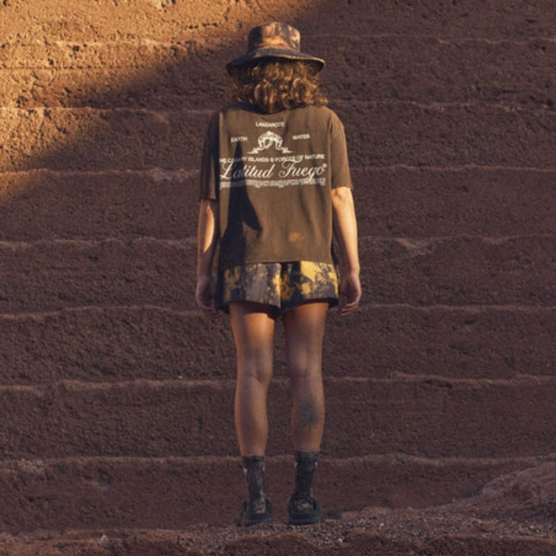 Latitud Fuego Lucha T-Shirt Black Brown — lifestyle shot 5