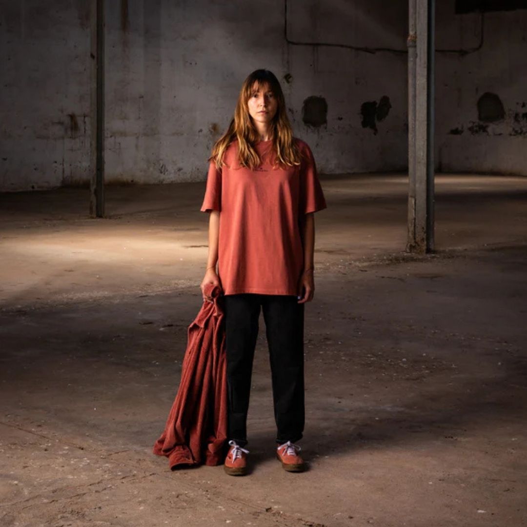 Latitud Fuego Never Enough T-Shirt Aragon — lifestyle shot 2
