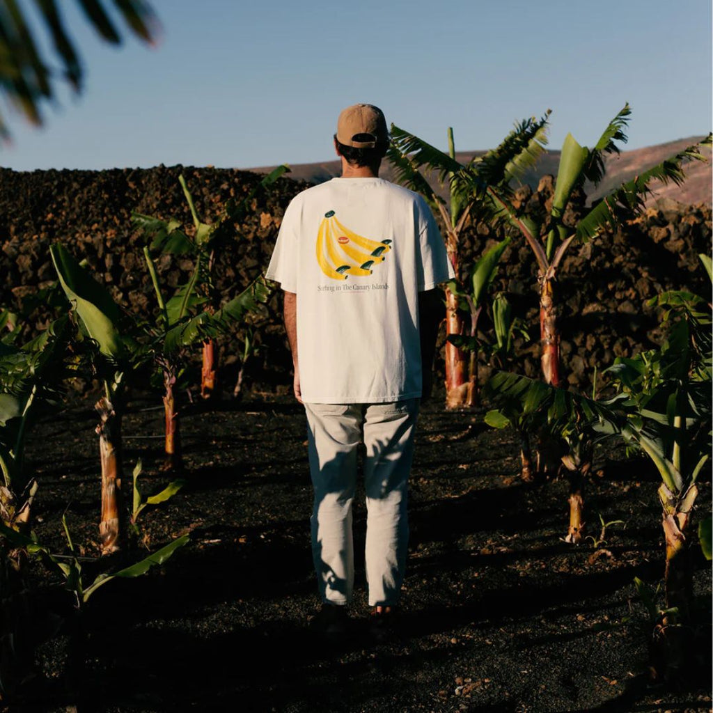 Latitud Fuego Platanos T-Shirt Ecru — worn view