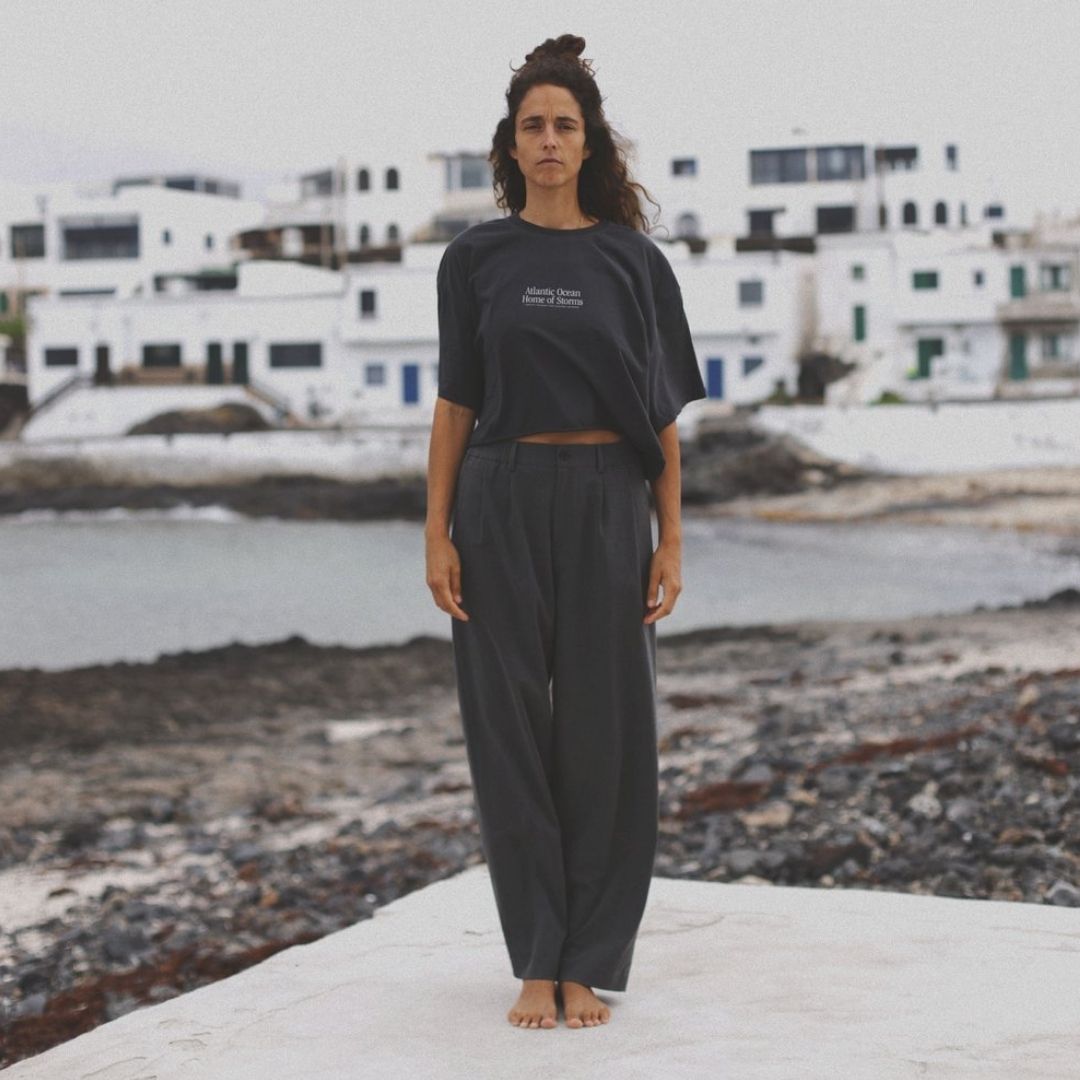 Latitud Fuego Womens Home of storms Cropped T-Shirt - Washed Black