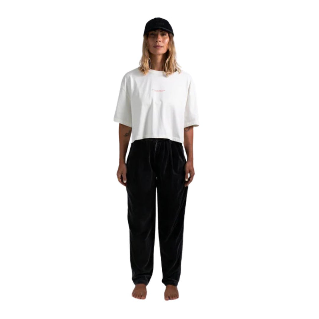 Latitud Fuego Womens Platanos Cropped T-Shirt Ecru — lifestyle shot 2