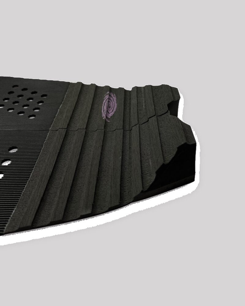 Stereo 2 pcs Traction Pads Black — angle