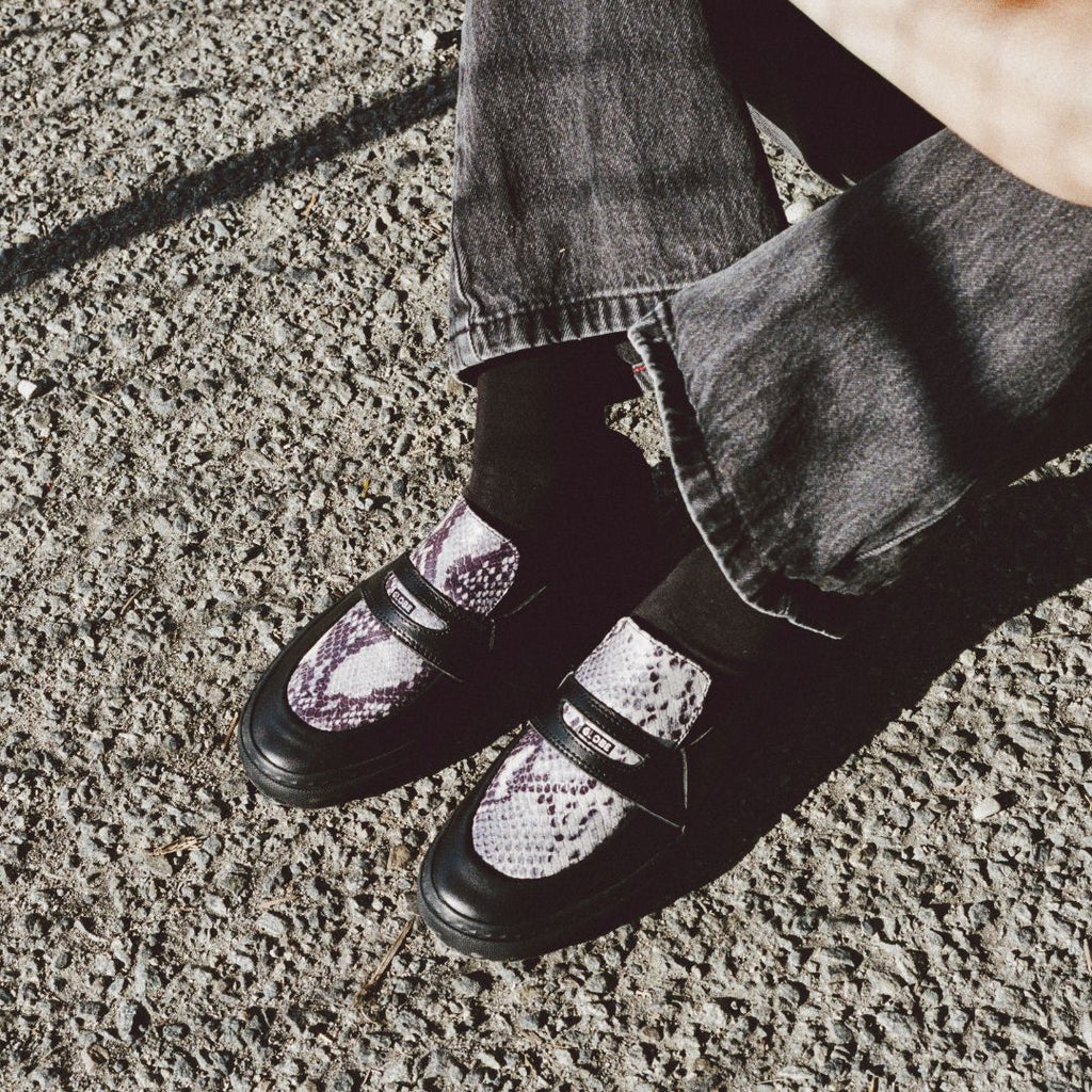Wasted Talent | Globe Liaizon Skate Shoes Ophidian Collection - Black / Snake